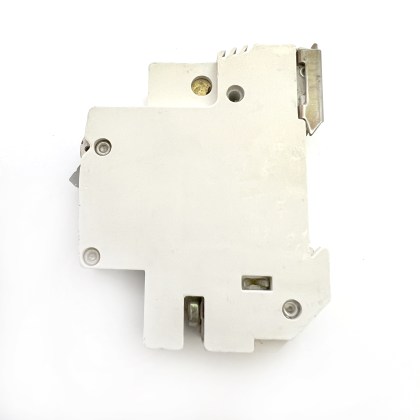 Clipsal ST68 B16A B16 16A 16 Amp MCB Circuit Breaker Type B